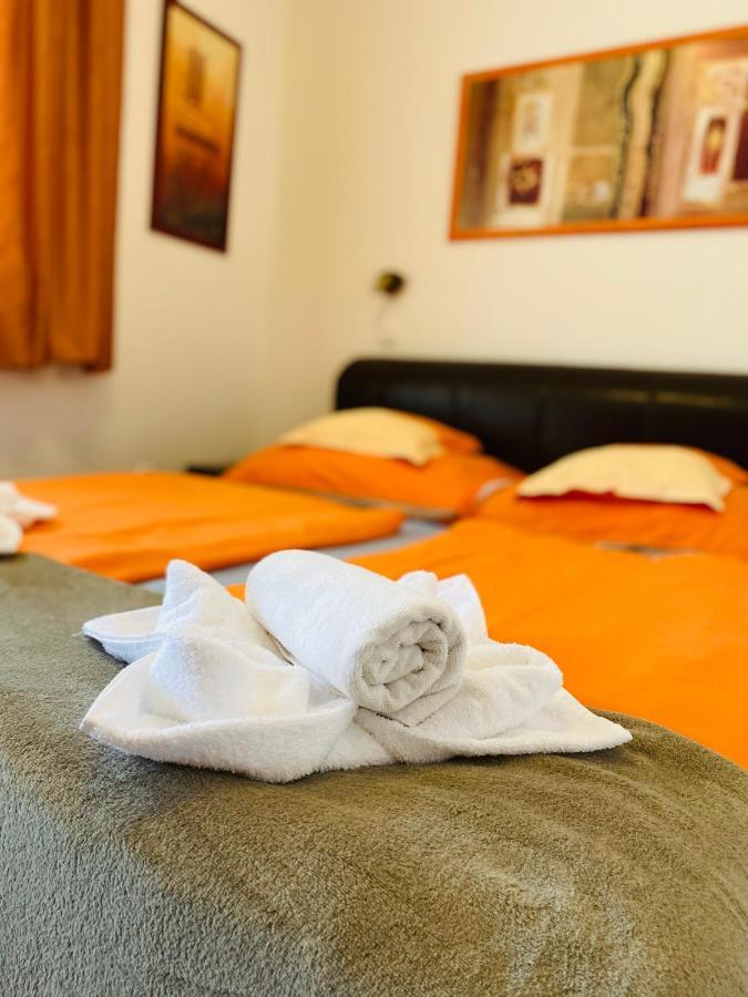 Gabi Lux Apartman Apartment Hajduszoboszlo Bagian luar foto