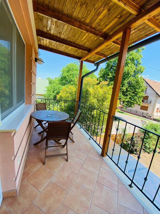 Gabi Lux Apartman Apartment Hajduszoboszlo Bagian luar foto